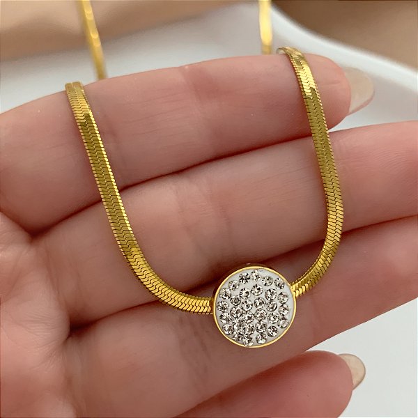 COLAR FITA FINA CÍRCULO ZIRCÔNIAS DOURADO AÇO 316L⭐️