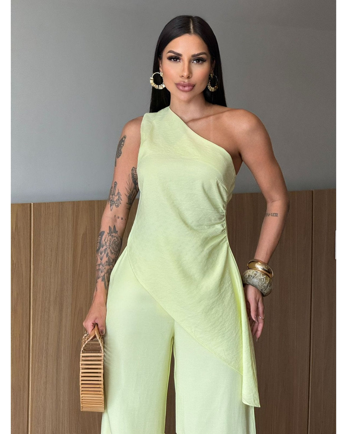 Conjunto Thais